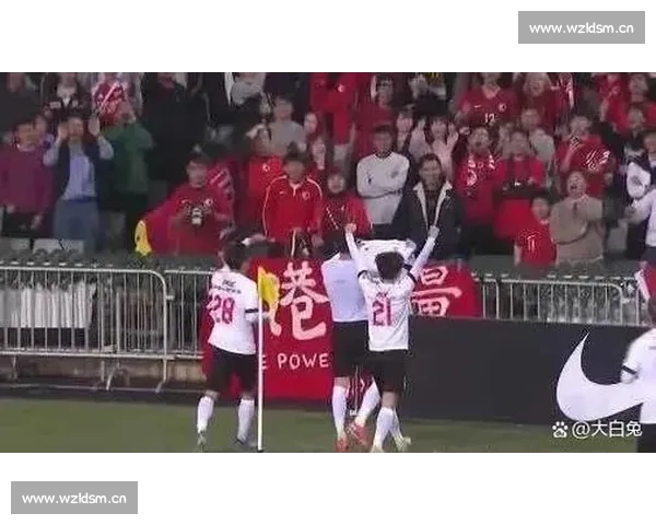 中国足球队精彩对决全程直播带你感受激烈赛事瞬间分析与赛后点评